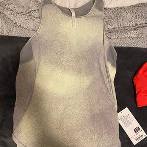 Lululemon tank top